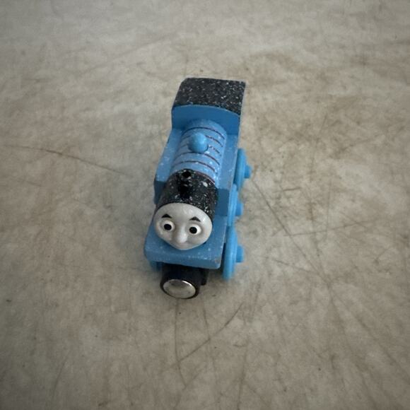 Thomas Wooden Railway WINTER WONDERLAND THOMAS for wooden train sets - Picture 1 of 7